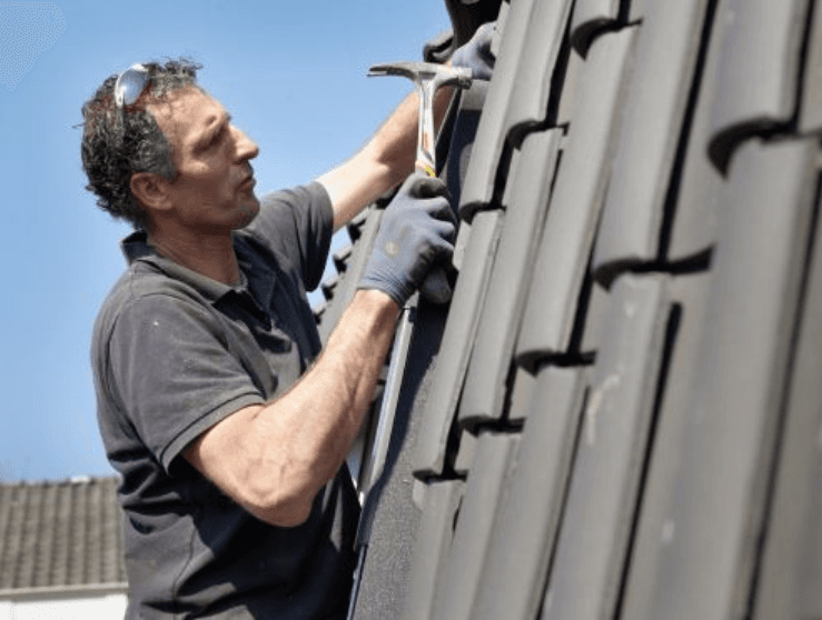 Valentin, diagnostiqueur immobilier certifié